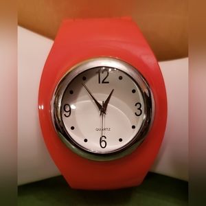 VINTAGE Avon Red/Orange Acrylic 60s Mod Style Cuff Bracelet Watch